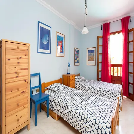 Live Cruz House Santa Cruz de Tenerife